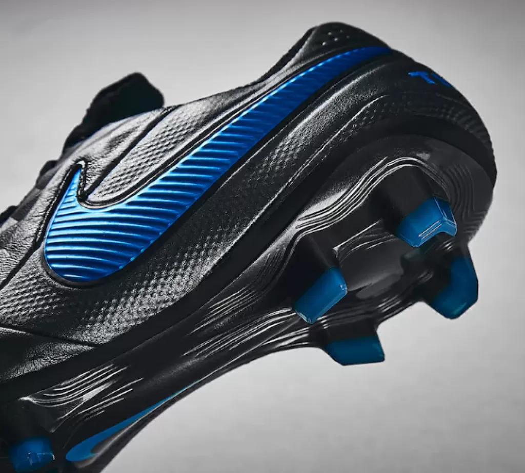 Бутсы профессиональные Nike Tiempo Legend 8 Elite FG